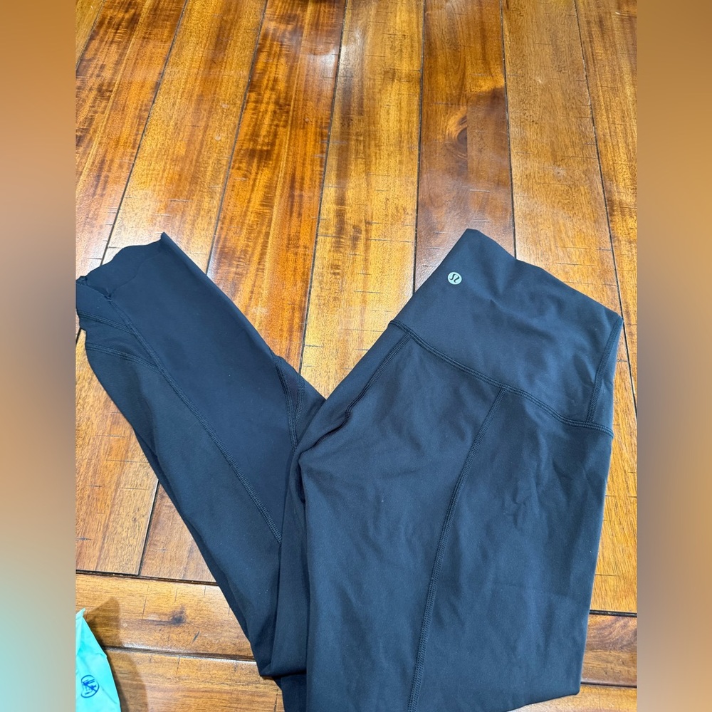 Lululemon Wunder Under Scallop 23”